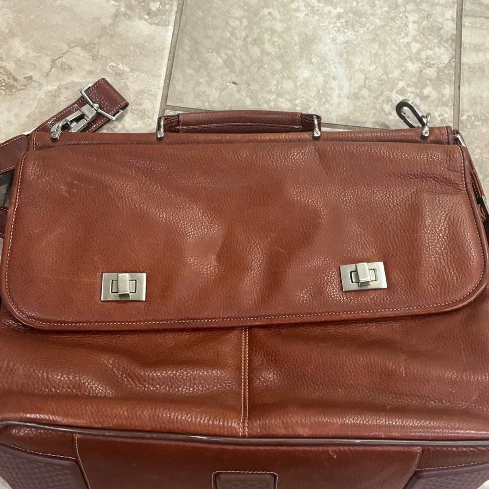 Johnston & Murphy Mens Brown Leather Briefcase Messenger Laptop Bag Turn Lock